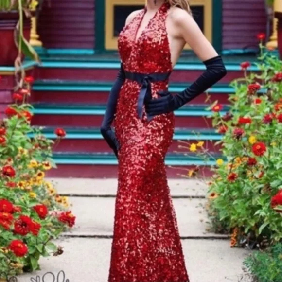 Red Sequin Jessica Rabbit Style Gown | Color: Black/Red | Size: 4 | Rinoda's Closet